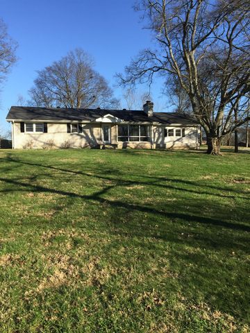 243 Harbor Dr, Hendersonville, TN 37075-4147