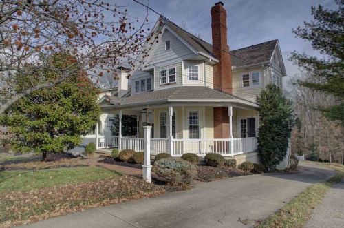 56 Woodlawn Ave, Covington, KY 41017-2724