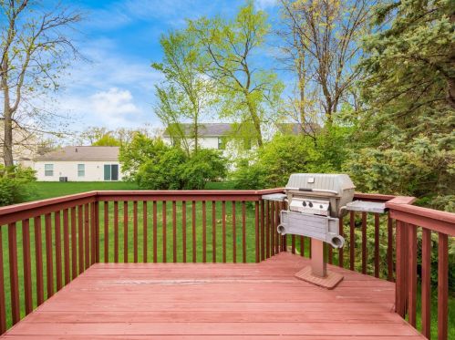 1867 Winding Hollow Dr, Darbydale OH  43123-4784 exterior