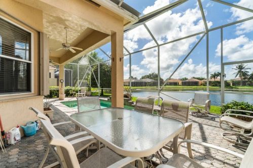 7096 Demedici Cir, Delray Beach, FL 33446-3184