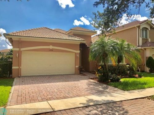 13330 30th St, Hollywood, FL 33027-3901