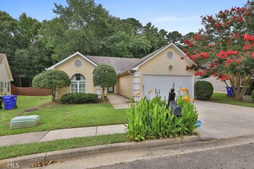 125 Gingerbread Pl, Fayetteville, GA 30214-1598