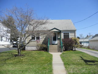 213 Adams St, Stratford, CT 06615-6666