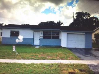 7330 Grant St, Hollywood, FL 33024-5520