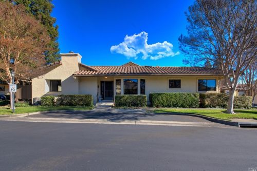 64 Fountain Grove Cir, Fairfield, CA 94558-2485