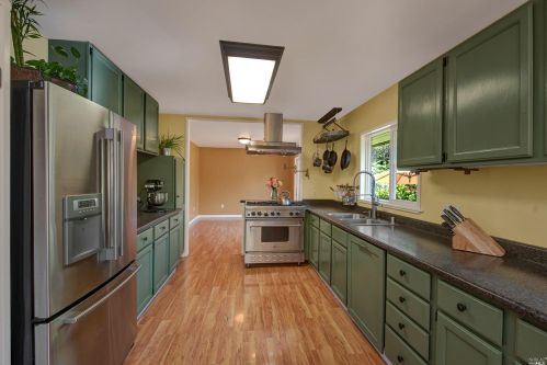 3802 Chanate Rd, Santa Rosa CA  95404-1840 exterior