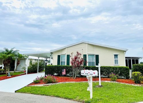8109 Meadowlark Ln, Fort Pierce, FL 34952-3143