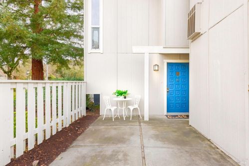 1477 Post Ranch Rd, Santa Rosa, CA 95405-7568