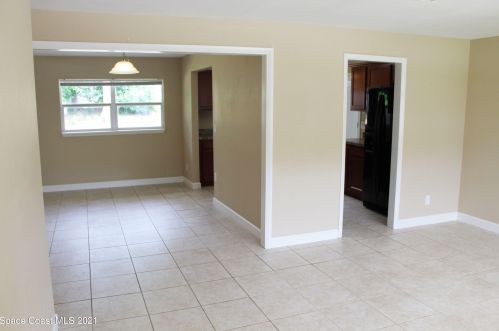 750 Hillcrest Ave, Titusville, FL 32796-3791