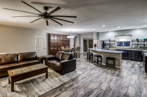 160 Cypress Dr, Lake Havasu City AZ  86403-6813 exterior