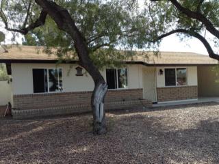 1301 El Alba Way, Chandler, AZ 85224-2305