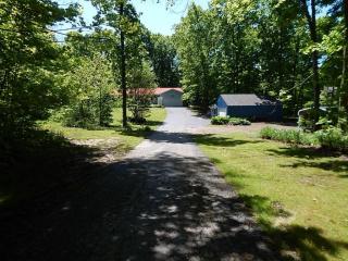 1351 Deeds Rd, Granville, OH 43023-9178