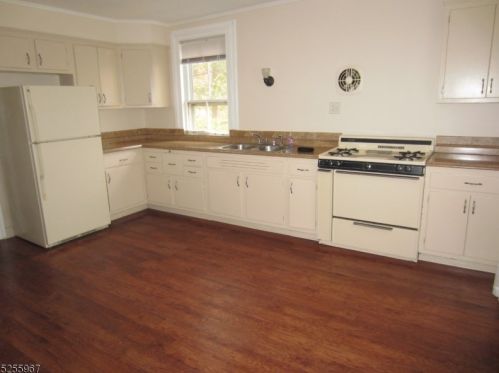 49 Union St, Montclair NJ  07042-3320 exterior