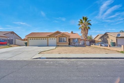 13326 Dos Lomas Way, Victorville, CA 92392-6357