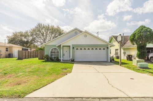 386 Lake Daisy Dr, Winter Haven, FL 33884-2633