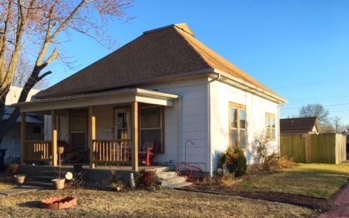 915 5 St, Angola KS  67337-3911 exterior