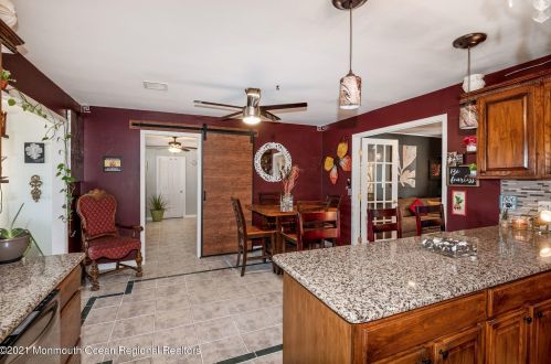 323 Lk Shr Dr, Bricktown NJ 08723-6013 exterior