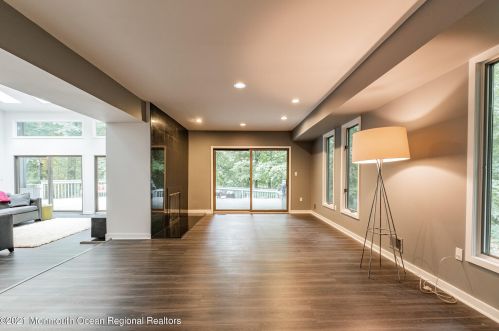 18 Marseille Ter, Morganville NJ  07751-9774 exterior