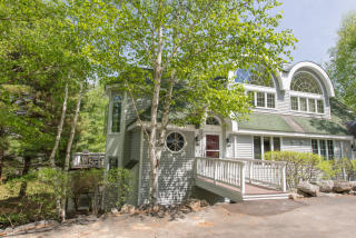 21 Hawk Ridge Rd, Meredith NH  03253-5626 exterior