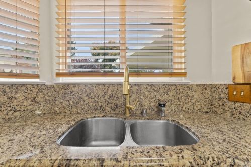 118 Arroyo Ct, Vacaville CA  95687-5204 exterior