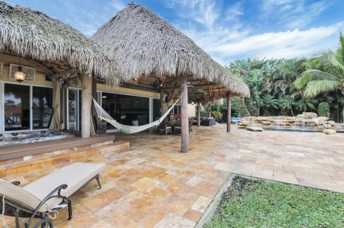 8813 Wendy Ln, West Palm Beach FL  33411-6522 exterior