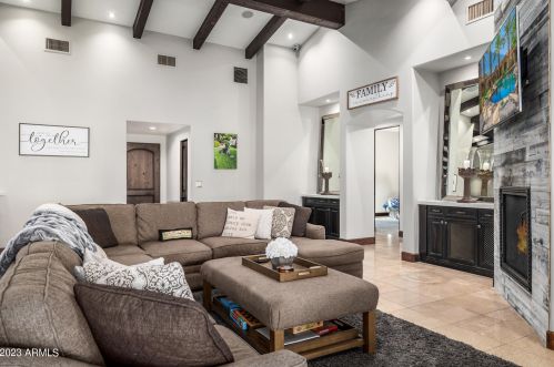 6024 Sunnyside Dr, Scottsdale AZ 85260-5724 exterior