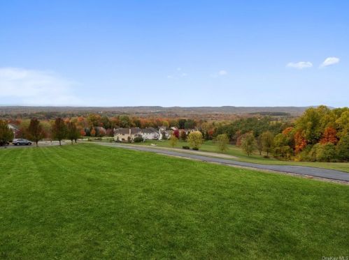 194 Devon Farms Rd, Stormville, NY 12582-5268