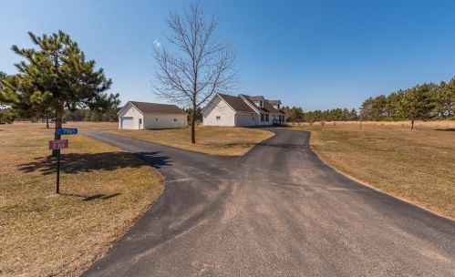 7985 Travis Trl, Brainerd, MN 56401-2590