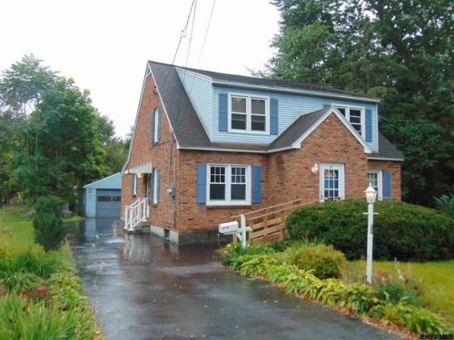 32 Steers Ave, Schenectady, NY 12304-1720