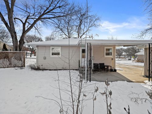 1110 Evergreen Dr, Waukesha WI  53188-2318 exterior