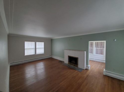 639 Johnson St, Gary IN  46402-2138 exterior