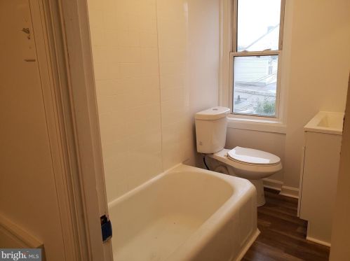 1808 5th St, Wilmington, DE 19805-3002
