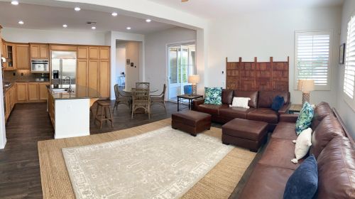 43708 Parkway Esplanade, La Quinta CA  92253-4099 exterior