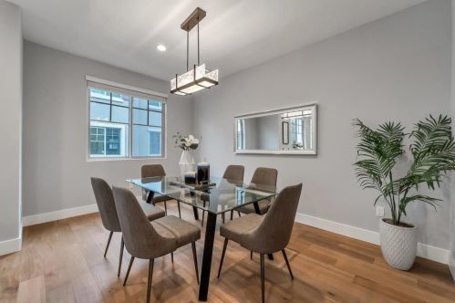 267 Fairchild Dr, Mountain View CA  94043-2086 exterior