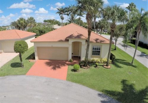 1791 Pierside Cir, West Palm Beach FL  33414-8036 exterior