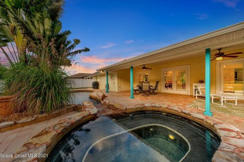 2245 Sykes Creek Dr, Merritt Island, FL 32953-3048