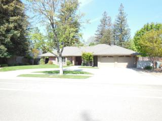 6619 Marty Ave, Fresno, CA 93711-0824