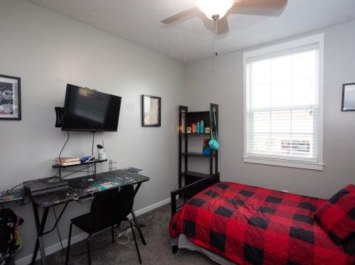 110 Hummock Dr, Pataskala OH  43062-7911 exterior