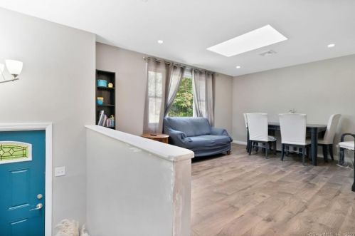 26 Blish Rd, East Hampton CT  06447-1110 exterior