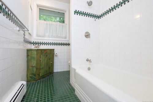 66 Columbus Ave, Tompkins Corners NY  10579-2136 exterior