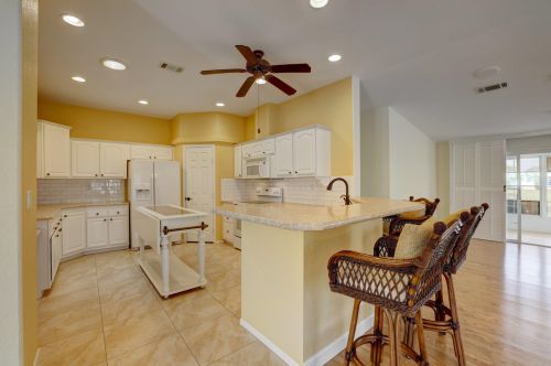 8032 Long Drive Dr, Fort Pierce, FL 34952-3179