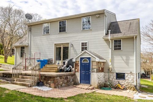 24 Muir Ave, Bristol CT  06010-7214 exterior