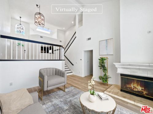 24526 Windsor Dr, Santa Clarita, CA 91355-4414