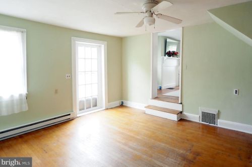 326 Liberty St, Charles Town WV  25414-1828 exterior