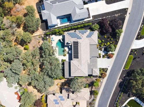 2913 Capetanios Dr, Folsom CA  95762-4606 exterior