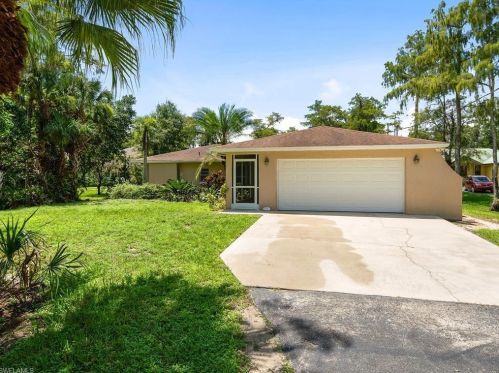 5820 Lancewood Way, Naples, FL 34116-4920