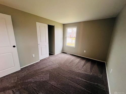 631 Skyles Rd, Englewood OH  45322-3229 exterior