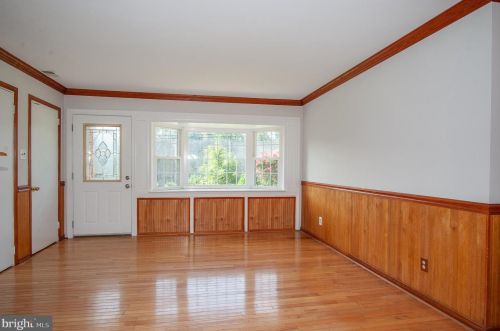 7502 Leesville Blvd, Springfield VA  22151-3231 exterior