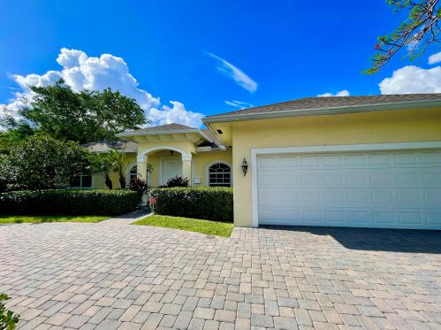 376 Forest Hill Blvd, West Palm Beach, FL 33405-4650