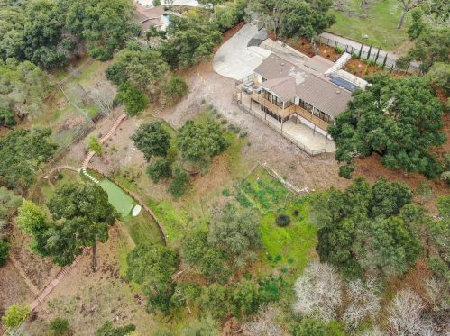 25396 Ln Loma Dr, Los Altos CA 94022-4510 exterior